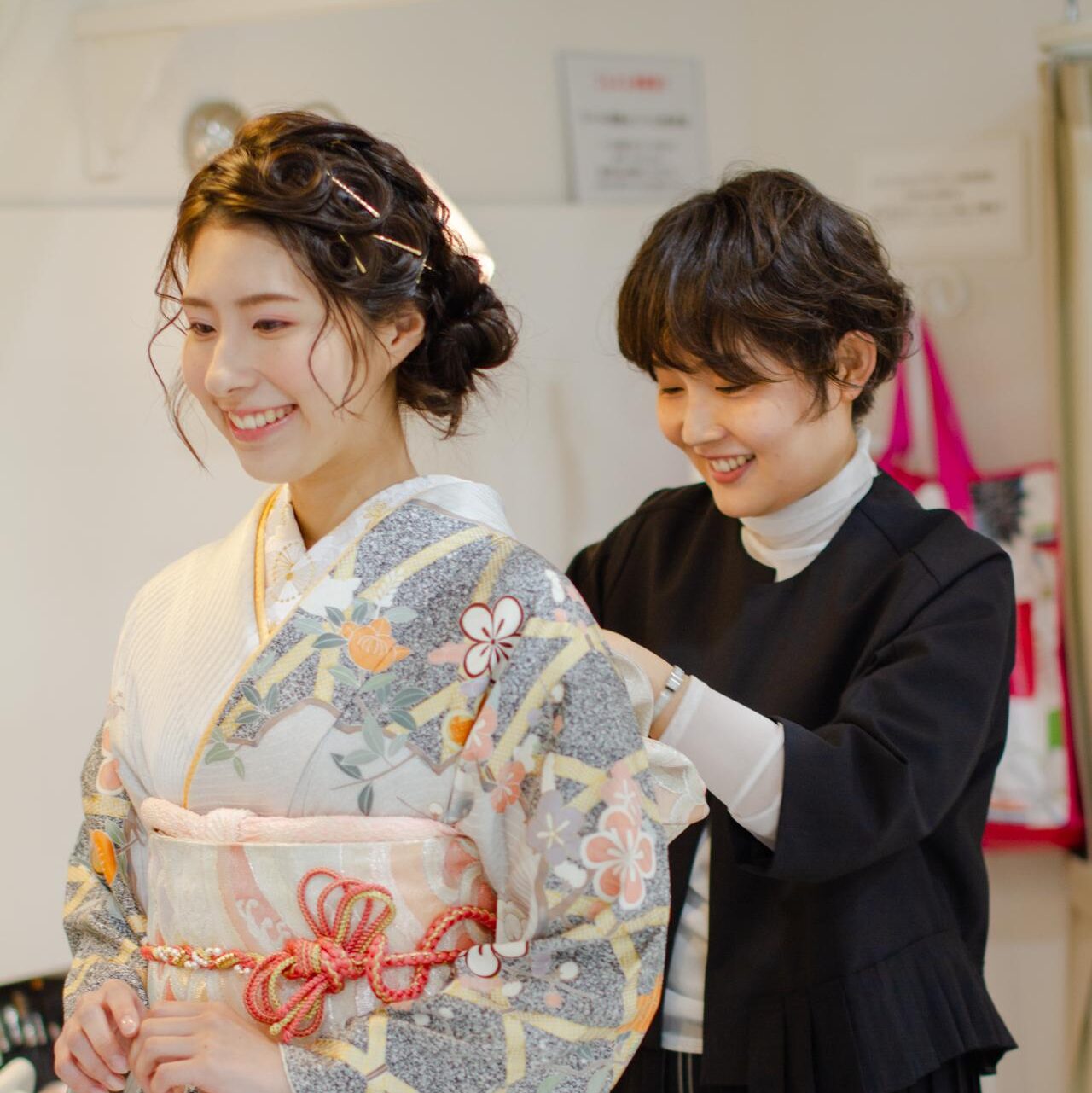 大阪出張着付けヘアもメイクも任せられる